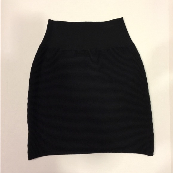 EILEEN FISHER SHORT SKIRT - Picture 4 of 6